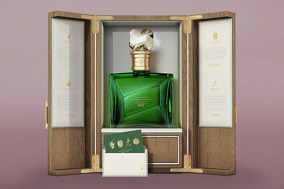Johnny Walker Opts for Gold-Plated Surface Finishing Johnny Walker special edition: Captivating outer packaging & golden label